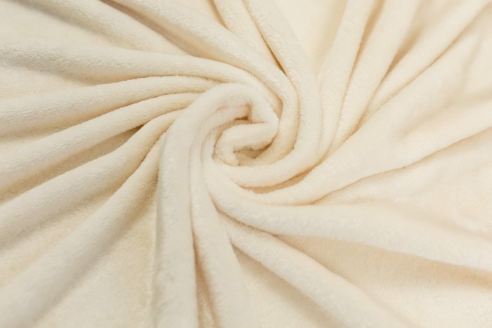 Бубон-жемчуг Новый (молоко) Покрывало 2х