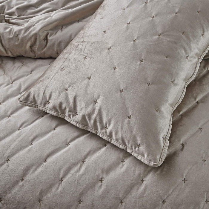 Розмари (св беж) Покрывало 240х260