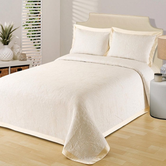 Констанция (молоко) Покрывало 240х260