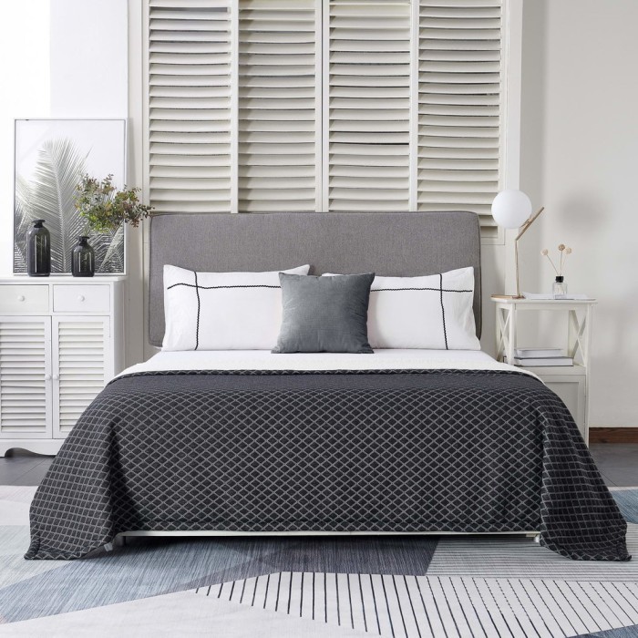 Гранд (темно серый) 160х220 Покрывало Трикотаж