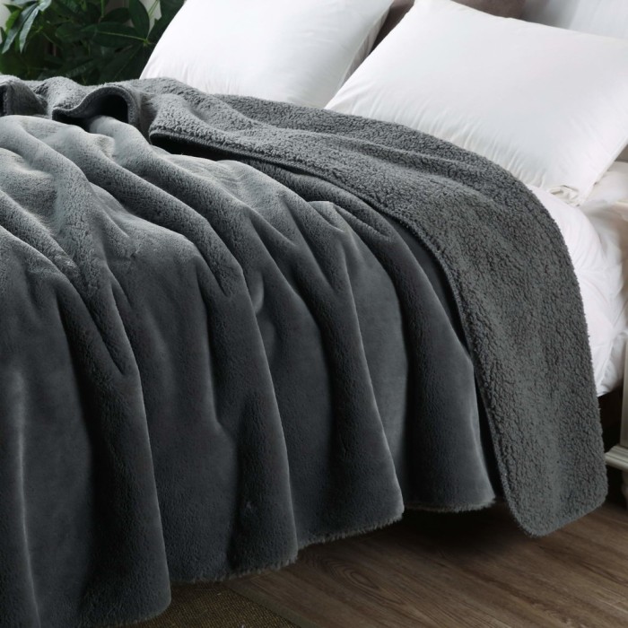 Аурелия (антрацит) Покрывало 160х220