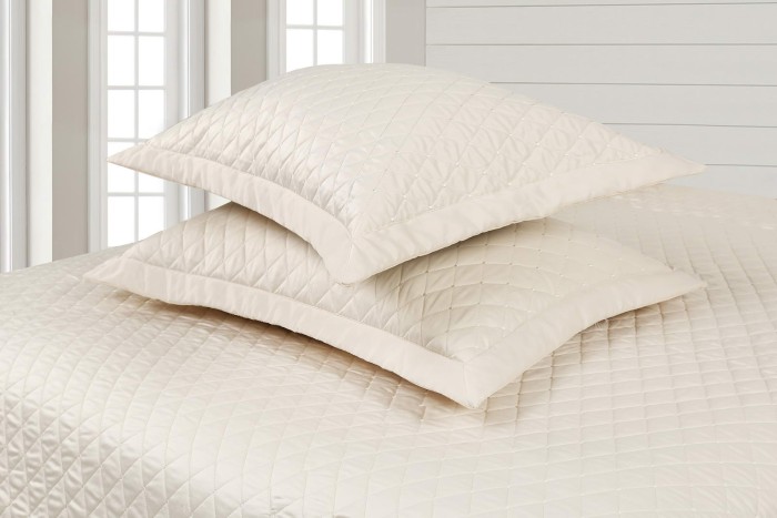 Арагорн (молоко) 230х250 Покрывало