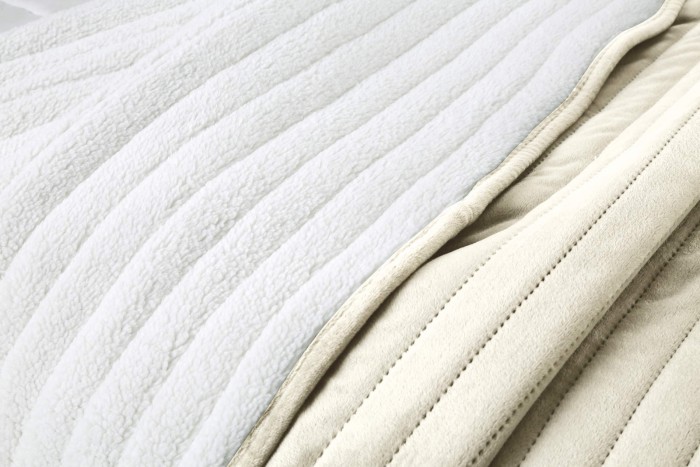 Либерти (молоко) Покрывало 160х220