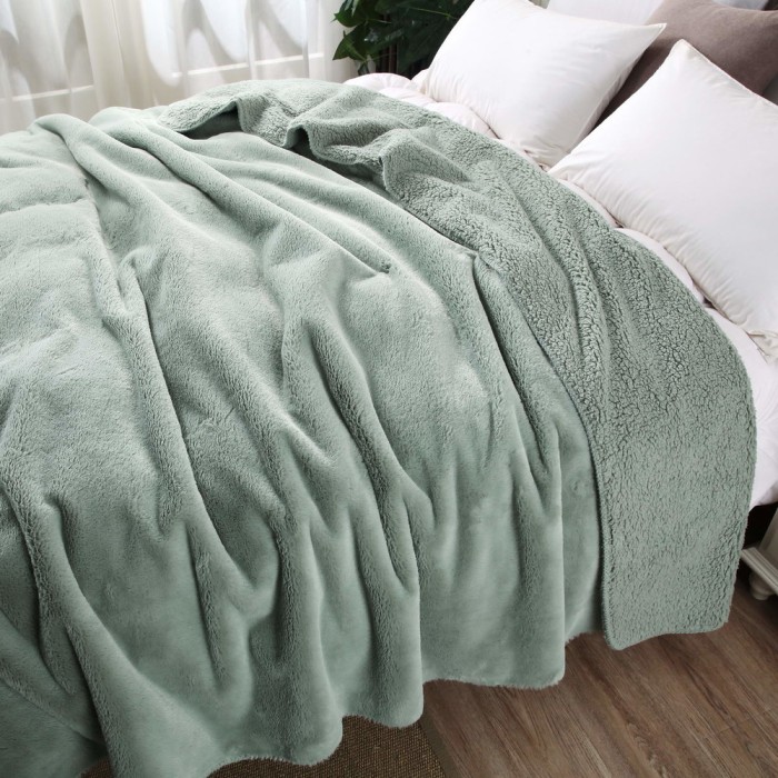 Аурелия (зеленая) Покрывало 160х220