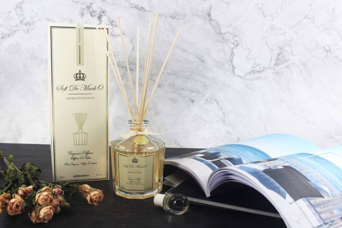 Белые цветы Ароматический диффузор