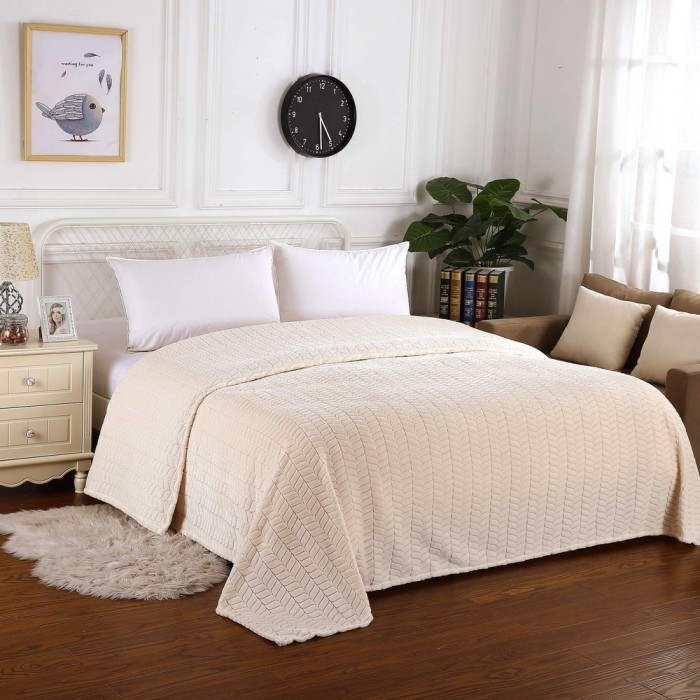 Орфей (молоко)  Покрывало 220х240