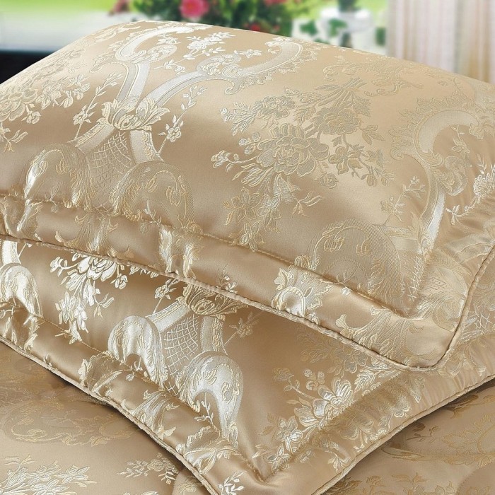 Бенедект (беж) Покрывало 240х260