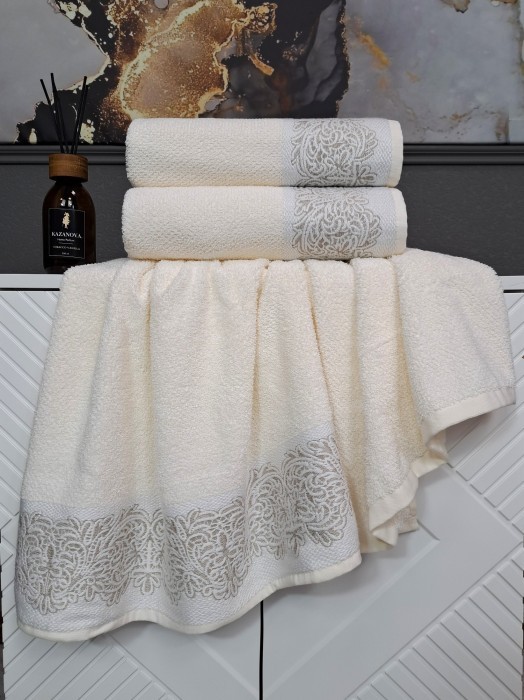Комплект полотенец Dolce (молоко) 50х90см и 70х140см 