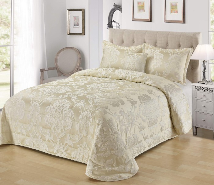 Беллария №1(молоко) Покрывало 240х260