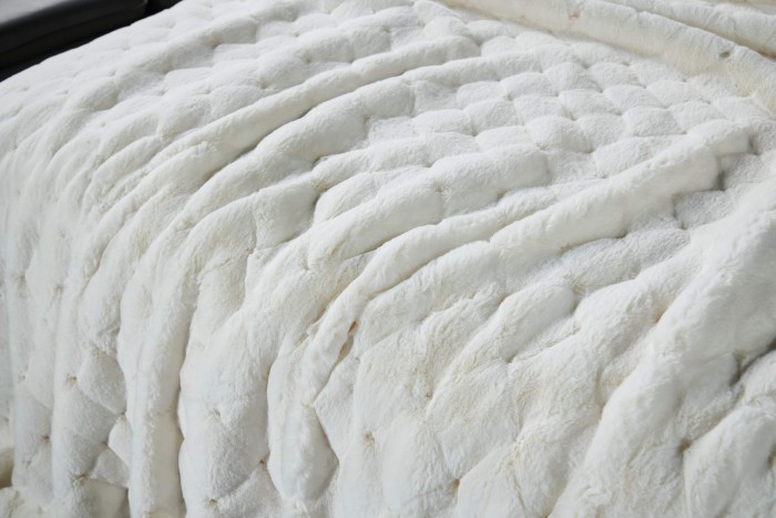 Бернард (молоко) Покрывало 160х220