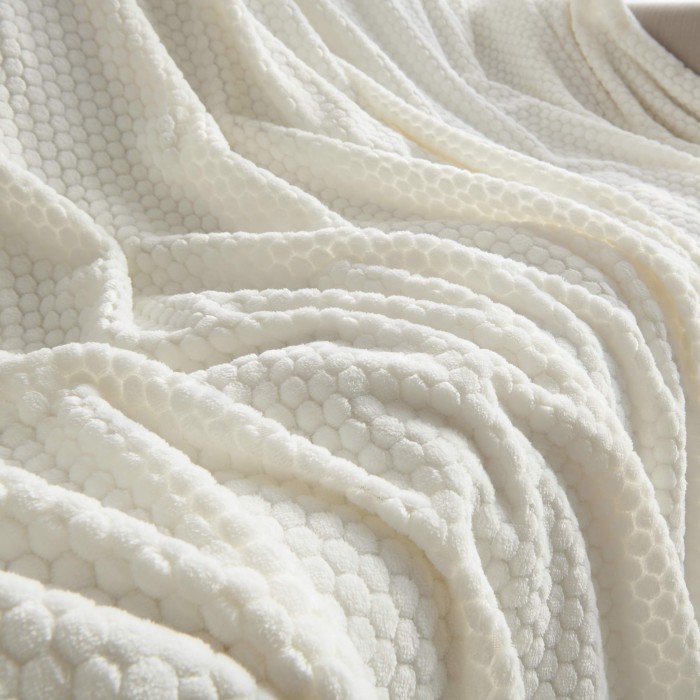 Каролина (молоко) Покрывало 220х240