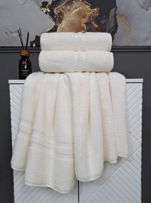 Комплект полотенец Merlin (молоко) 50х90см и 70х140см 