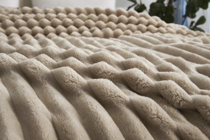 Орнелла (крем) Покрывало 160х210