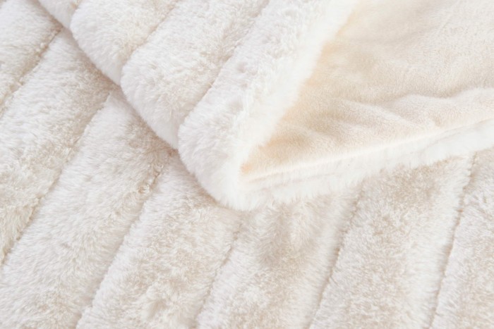 Анабель (белая) Покрывало 210х230