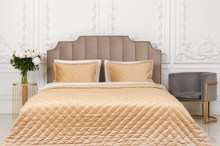 Покрывало Arya Бархат Ansel Золотистый