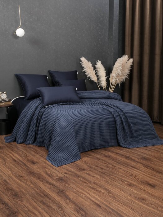 Комплекты для сна Soho (индиго) комплект с покрывалом Полуторный