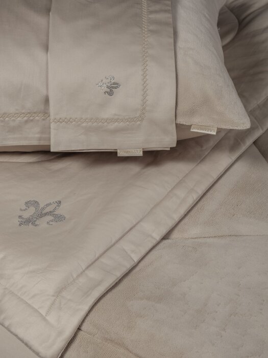 Комплекты для сна Lindor Fluffy (крем) Egyptian Cotton Евро