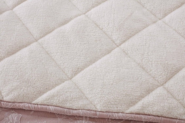 Ингрид (беж) Покрывало 160х220